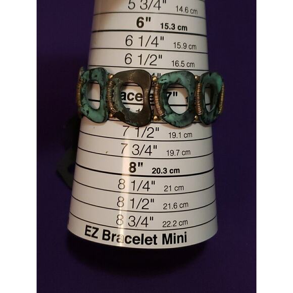 Carol Dauplaise Stretch Bracelet Light Blue & Black Stone, Gold Tone - Picture 5 of 8